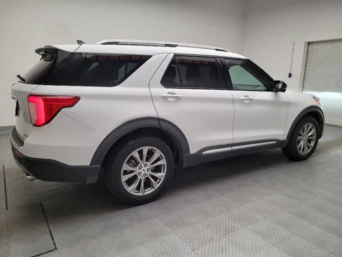 Used 2021 Ford Explorer Limited w/ Equipment Group 301A AWD/4WD image 10