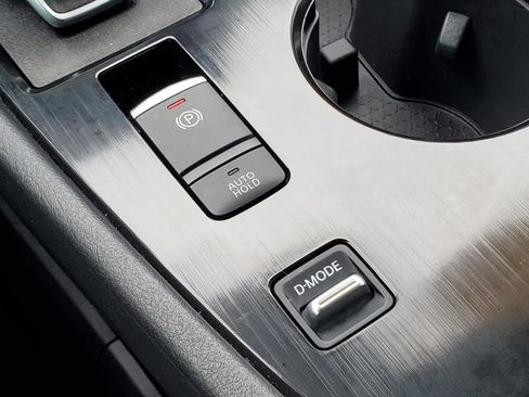 Certified 2024 Nissan Rogue S image 23