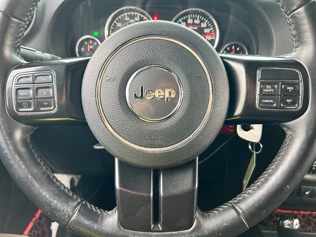 Used 2017 Jeep Wrangler Unlimited Rubicon AWD/4WD image 21