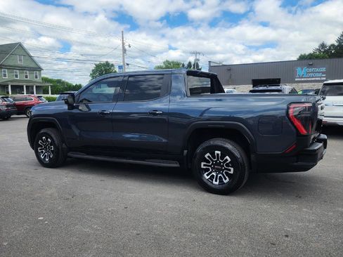 Used 2026 GMC Sierra EV Elevation AWD/4WD image 4