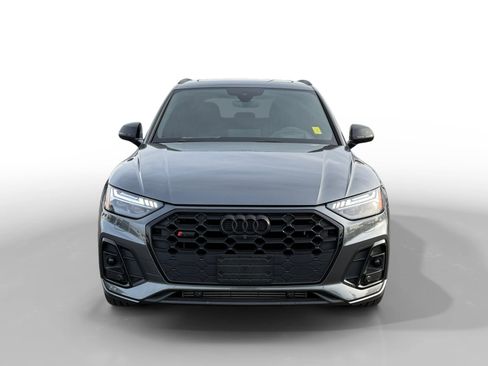 Used 2023 Audi SQ5 Prestige w/ Prestige Package image 8