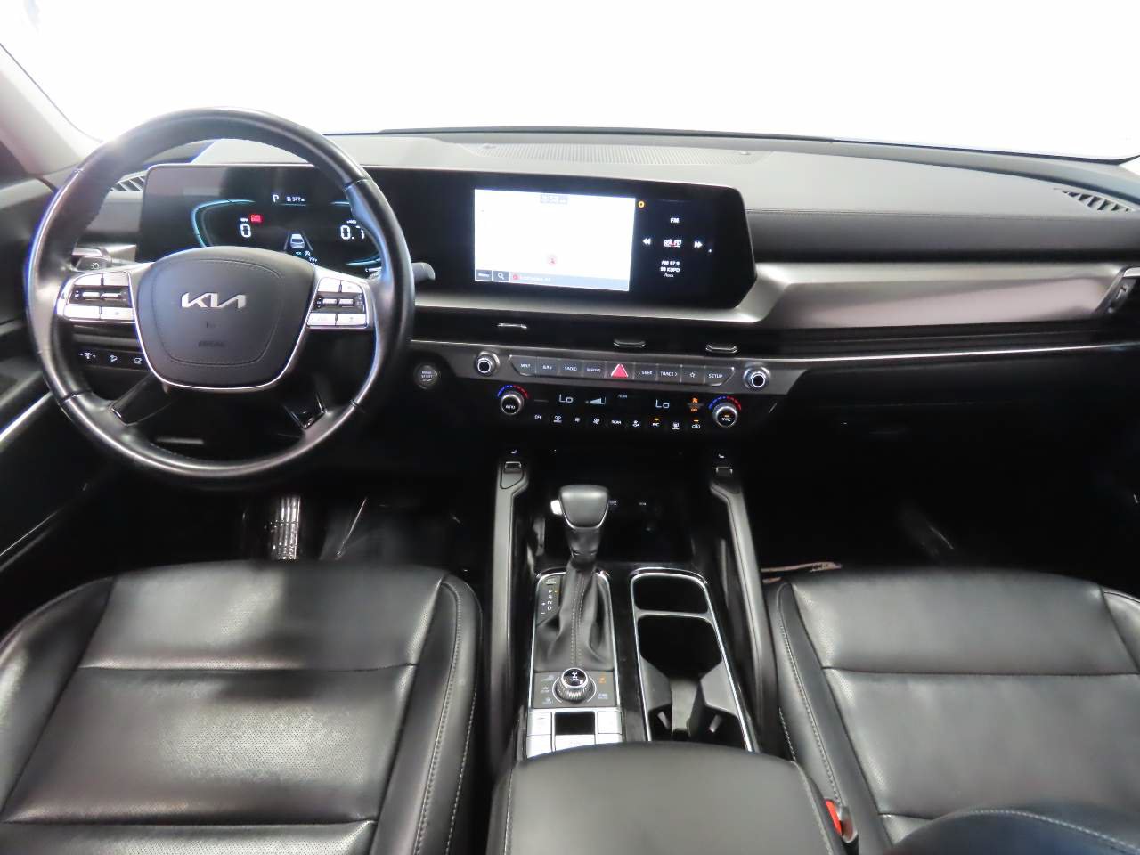 Used 2025 Kia Telluride S AWD/4WD image 13