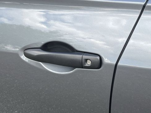 Used 2025 Nissan Kicks Play S image 26