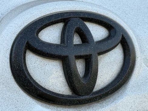 Certified 2022 Toyota 4Runner SR5 Premium image 10