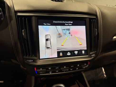 Used 2022 Maserati Levante GT image 27