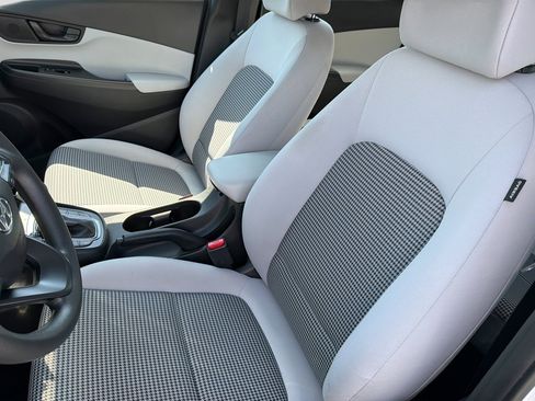 Used 2022 Hyundai Kona SE w/ Cargo Package AWD/4WD image 18