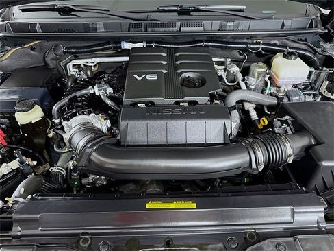 Certified 2022 Nissan Frontier PRO-4X image 30