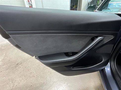 Used 2018 Tesla Model 3 Long Range image 12