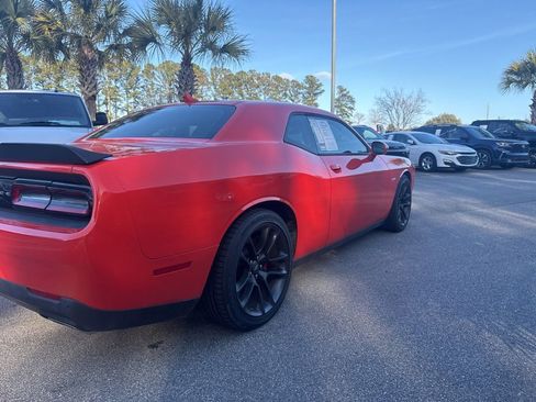 Used 2023 Dodge Challenger R/T w/ Plus Package image 5