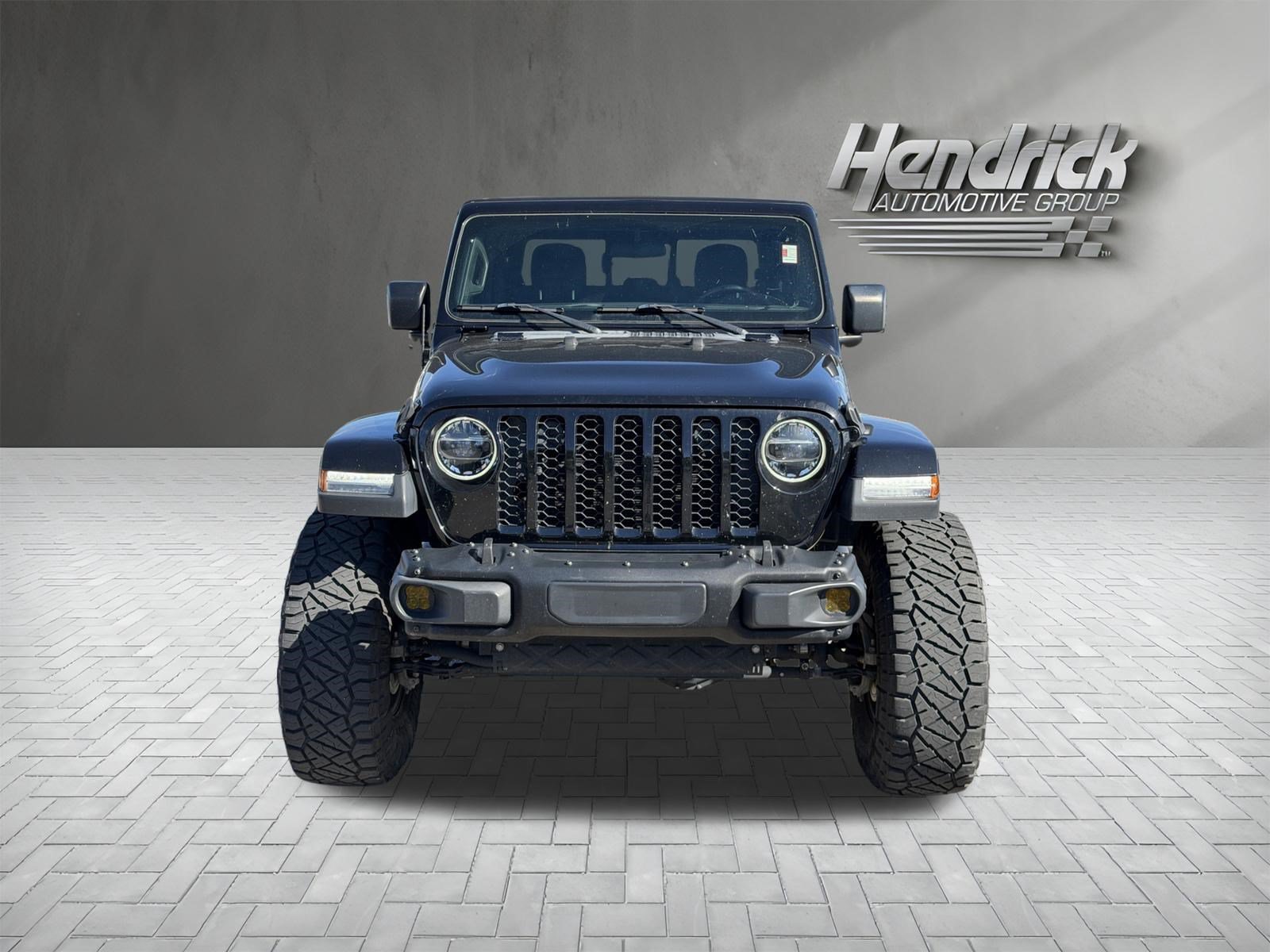 Used 2022 Jeep Gladiator Sport AWD/4WD image 3