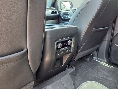 Used 2023 Chevrolet Suburban Z71 w/ Off-Road Capability Package AWD/4WD image 12
