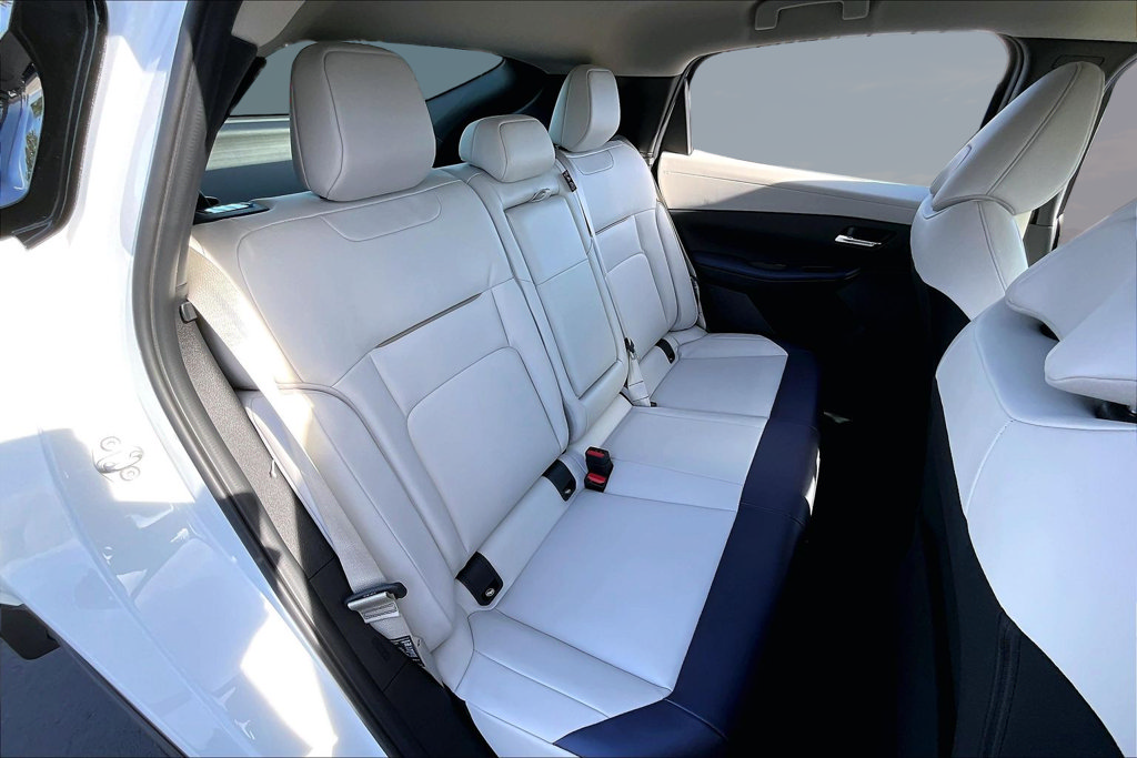 New 2026 Nissan Leaf SV+ w/ Floor Mat Package (SV+) FWD image 9