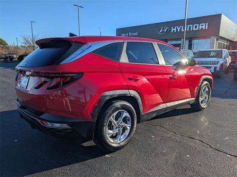 Used 2022 Hyundai Tucson SE image 4