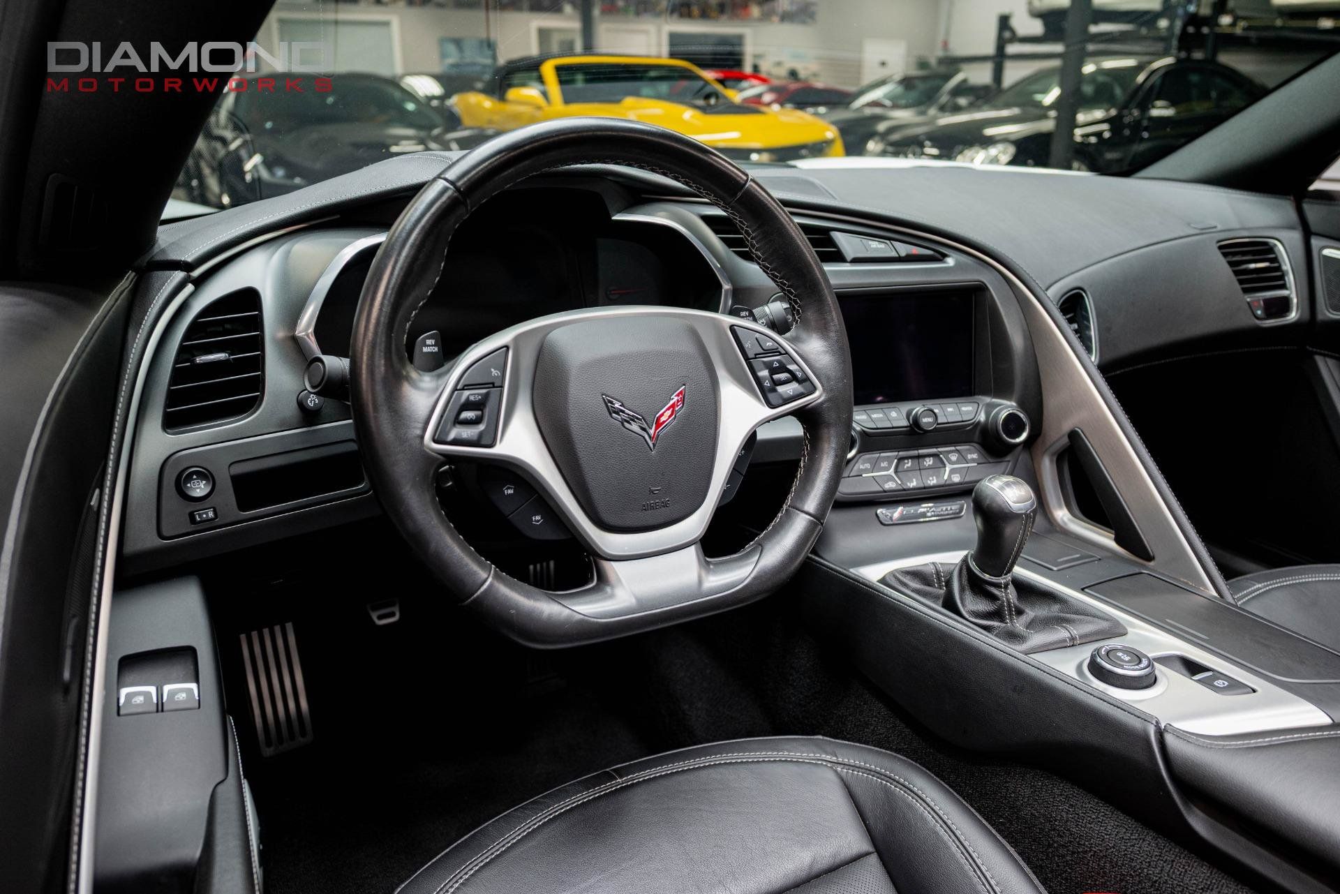 Used 2019 Chevrolet Corvette Stingray Coupe w/ 1LT RWD image 15