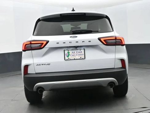Used 2024 Ford Escape Active FWD image 8