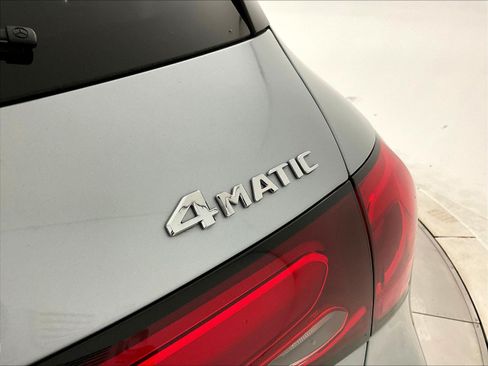 Used 2023 Mercedes-Benz GLC 300 4MATIC image 24