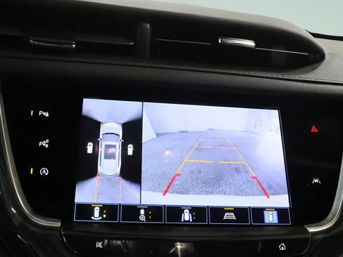 Used 2024 Cadillac XT6 Premium Luxury w/ Technology Package AWD/4WD image 15