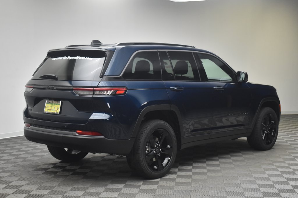 New 2027 Jeep Grand Cherokee Limited AWD/4WD image 5