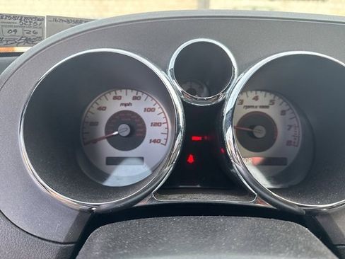 Used 2008 Pontiac Solstice Convertible w/ Premium Package image 9