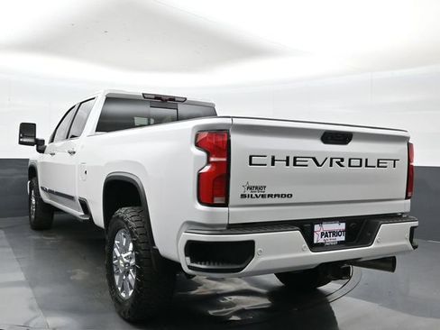 Used 2024 Chevrolet Silverado 3500 High Country w/ High Country Premium Package image 5