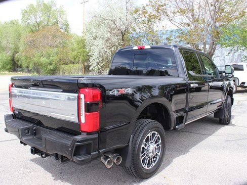 Used 2025 Ford F350 Platinum w/ Platinum Plus Package image 18