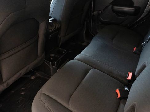 Used 2020 Jeep Wrangler Unlimited Sport AWD/4WD image 19