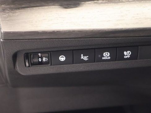 Used 2024 Nissan Ariya FWD image 14
