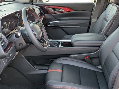 New 2026 Chevrolet Traverse RS image 18