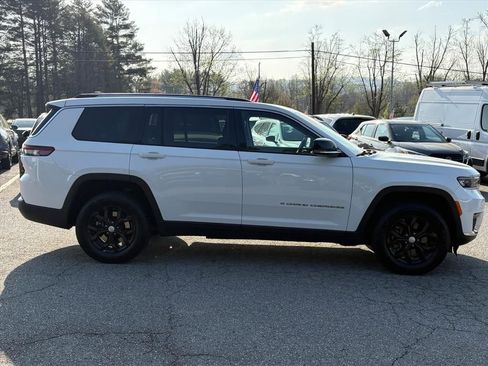 Used 2023 Jeep Grand Cherokee L Limited AWD/4WD image 3