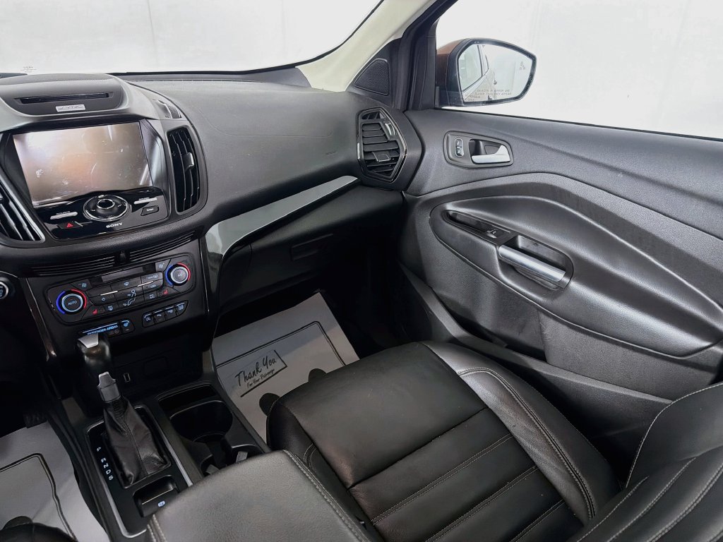 Used 2017 Ford Escape Titanium w/ Canadian Touring Package AWD/4WD image 22