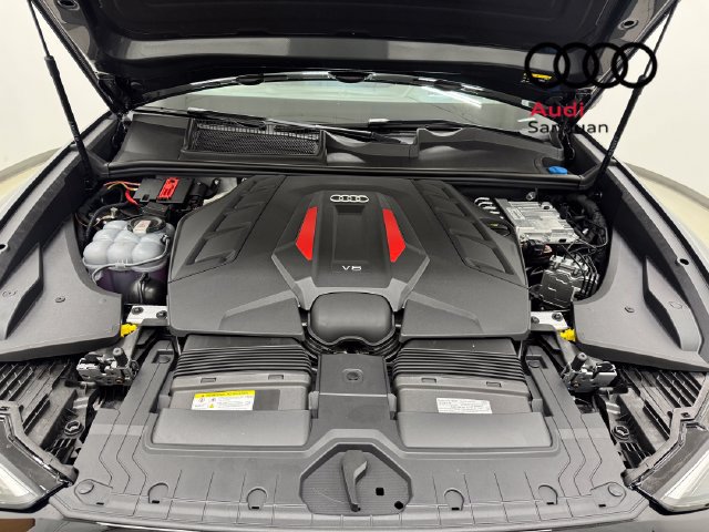 New 2027 Audi SQ8 Prestige AWD/4WD image 4