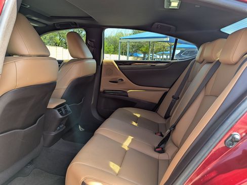 Used 2021 Lexus ES 350 ES 350 w/ Premium Package image 14