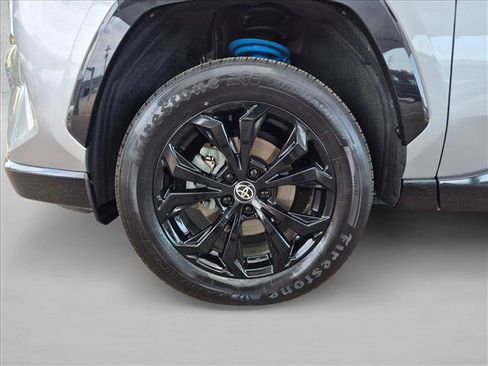 Used 2024 Toyota RAV4 XSE AWD/4WD image 23