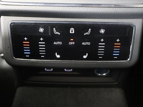 Used 2023 Audi A6 Premium Plus w/ Premium Plus Package image 55