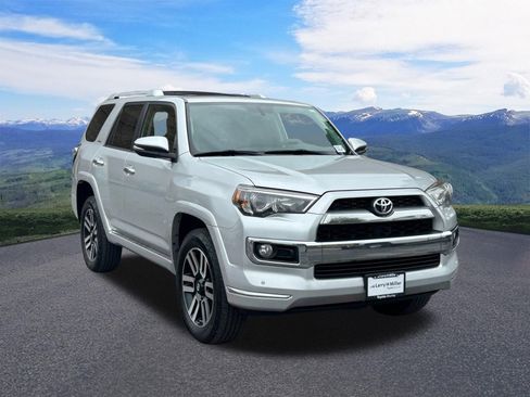 Used 2016 Toyota 4Runner Limited AWD/4WD image 8