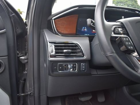 Used 2024 Lincoln Navigator Black Label image 27