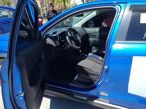 Used 2020 Mitsubishi Outlander Sport Black Edition FWD image 3