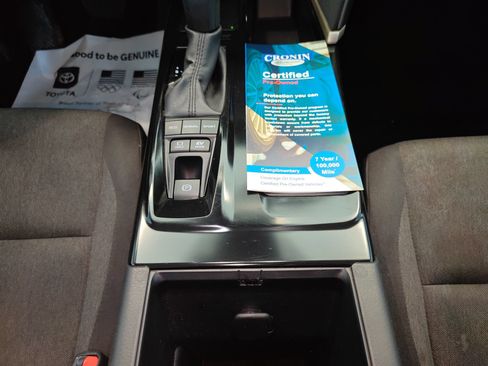 Used 2025 Toyota Camry LE FWD image 23