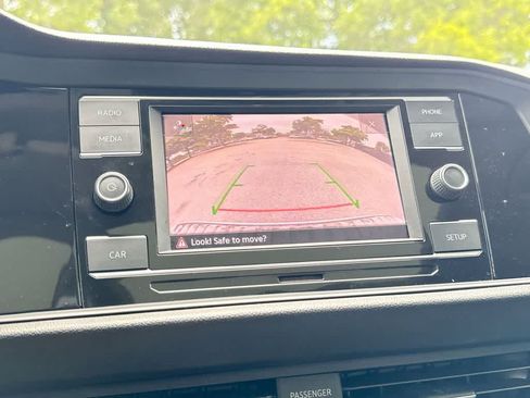 Used 2019 Volkswagen Jetta SE FWD image 18