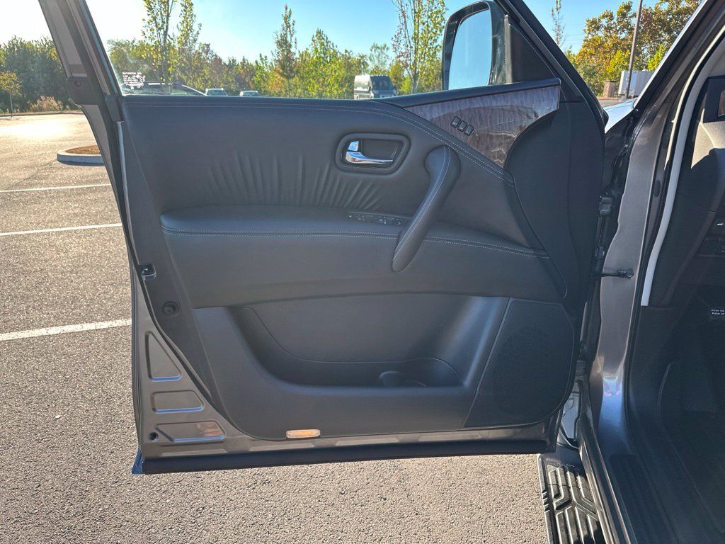Used 2020 Nissan Armada SL RWD image 14