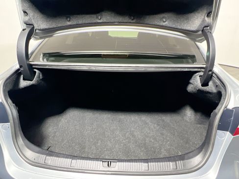 Used 2016 Toyota Avalon Limited w/ Toyota Safety Sense Package FWD image 34