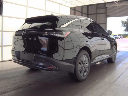 Used 2026 Nissan Murano SL AWD/4WD image 2