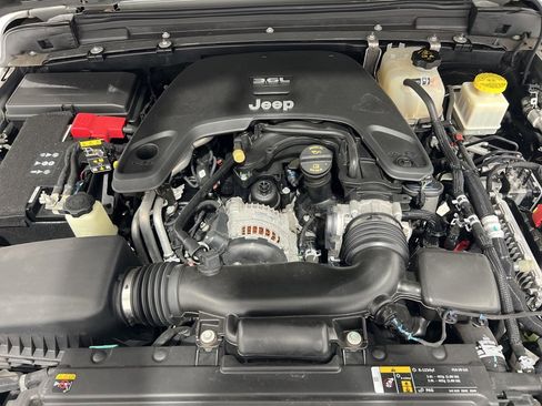 Used 2021 Jeep Gladiator Rubicon w/ Trailer Tow Package image 24