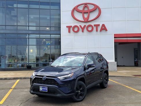 Used 2024 Toyota RAV4 XLE w/ Weather Package image 1