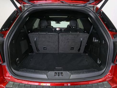 Used 2024 Ford Explorer ST-Line w/ Class IV Trailer Tow Package image 11