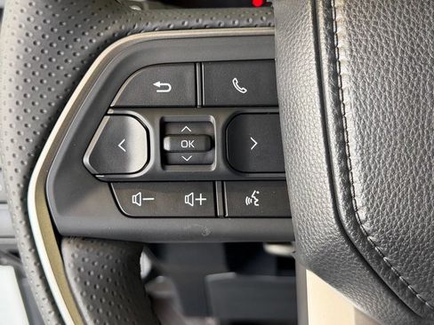 New 2026 Toyota 4Runner SR5 AWD/4WD image 20