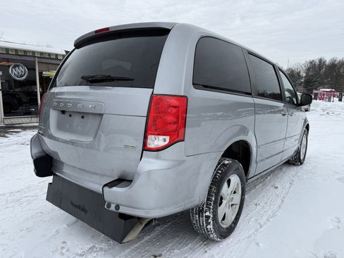 Used 2015 Dodge Grand Caravan SE w/ Quick Order Package 29E SE image 5