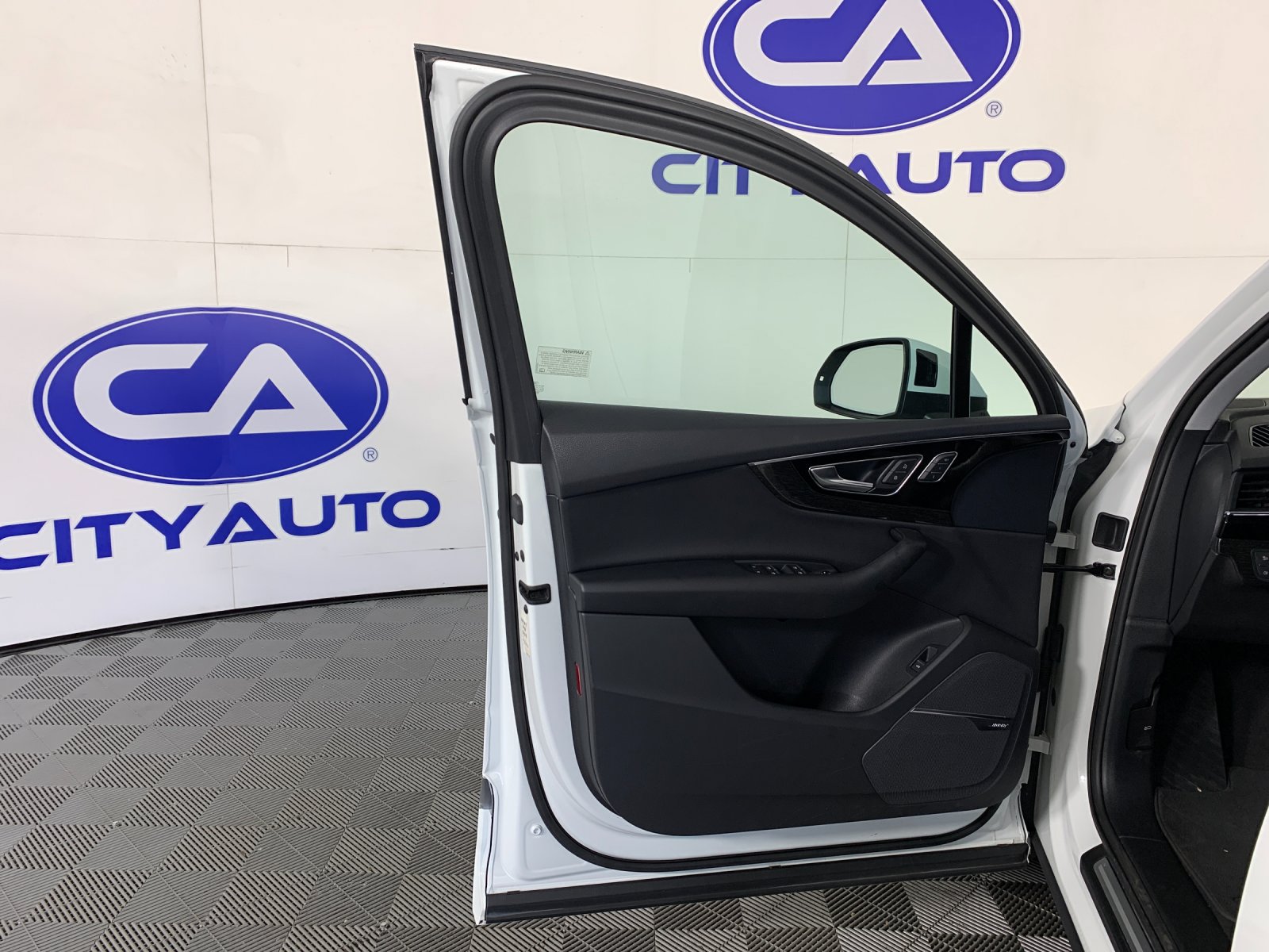Used 2019 Audi Q7 3.0T Premium Plus AWD/4WD image 13
