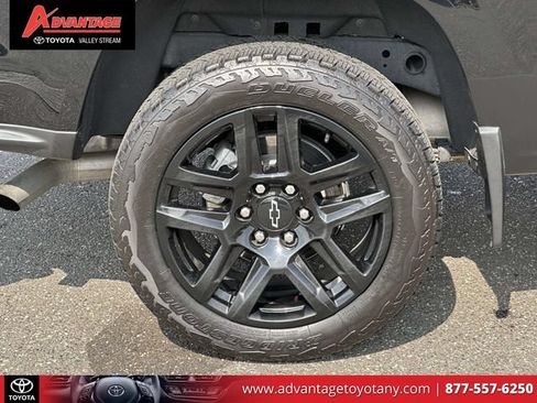 Used 2024 Chevrolet Colorado Z71 w/ Z71 Convenience Package 2 AWD/4WD image 11