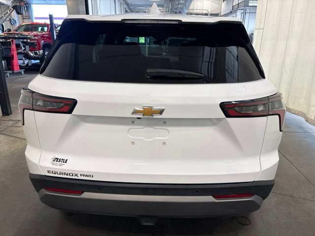 Used 2025 Chevrolet Equinox LT AWD/4WD image 5